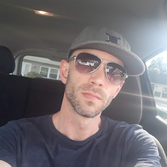 Meet your Posher, David - Picture 1 of 1